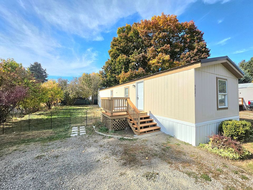 1st image of 9021 N Runkle Rd