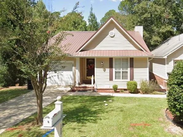 122 Woodcreek Dr, Dothan, AL 36301