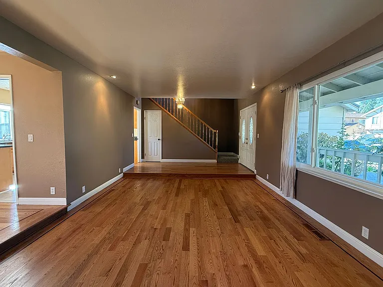 6556 Idlebrook Ct — Photo 12