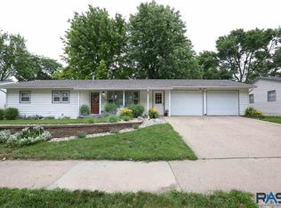 508 E Poplar Dr, Canton, SD 57013