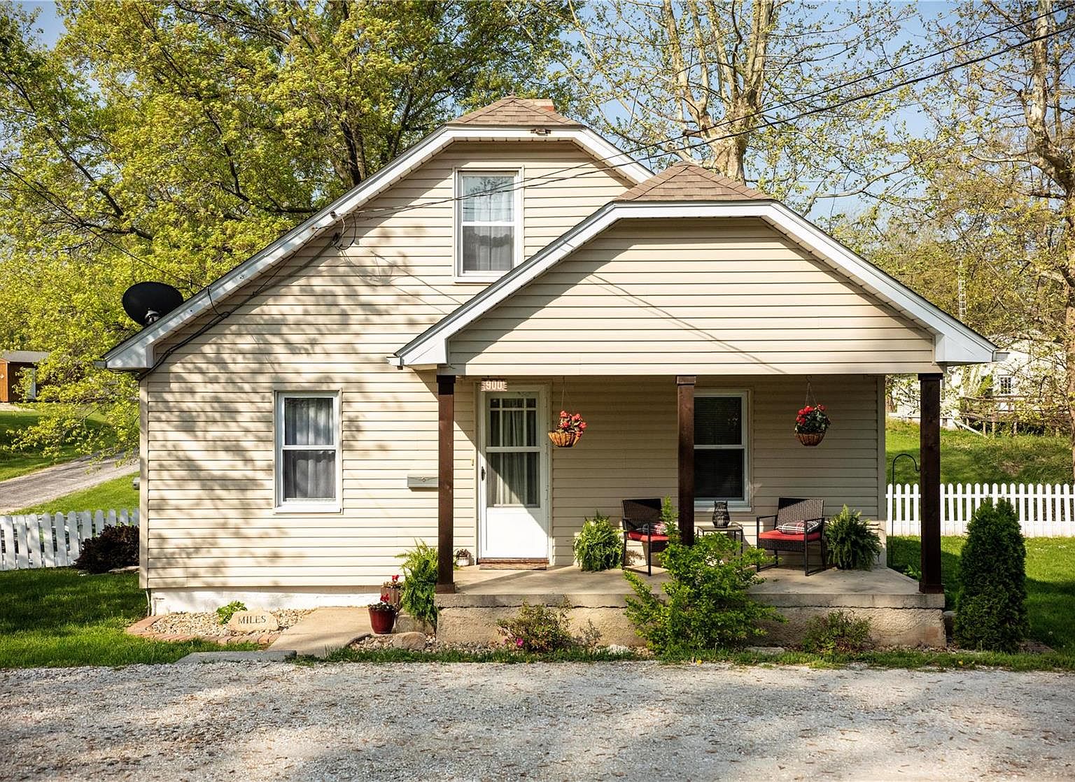 900 N Liberty St, Jerseyville, IL 62052 Zillow