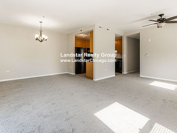 4th image of 1650 Riverwoods Dr Unit 210