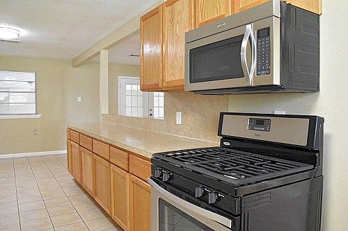 5th image of 503 N Burnett Dr