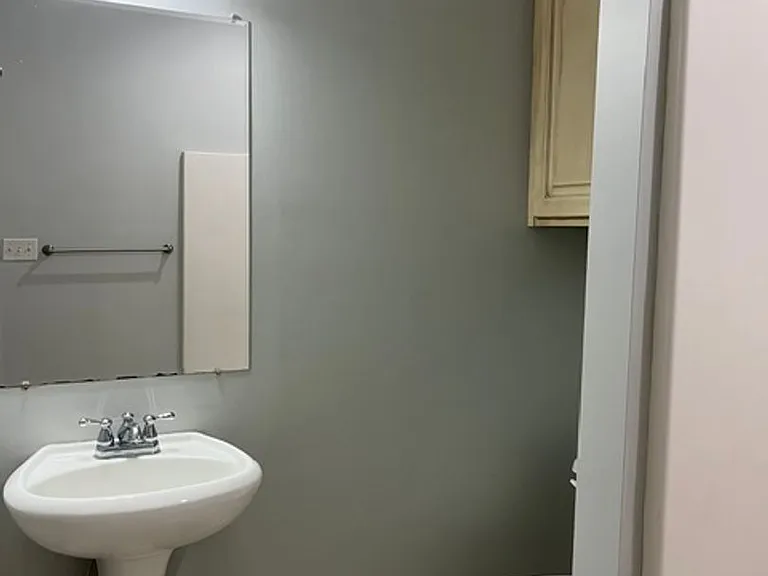 127 Chesapeake Ct — Photo 6