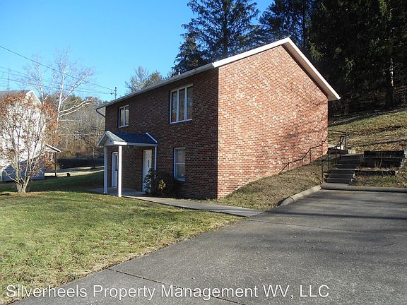 3rd image of 33 Bird Dog Ln