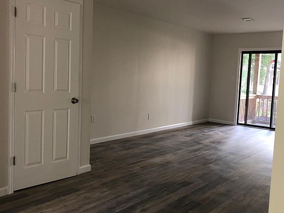 4th image of 3611 Birchwood Ct