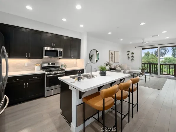 911 Bay Leaf Dr, San Luis Obispo, CA 93401