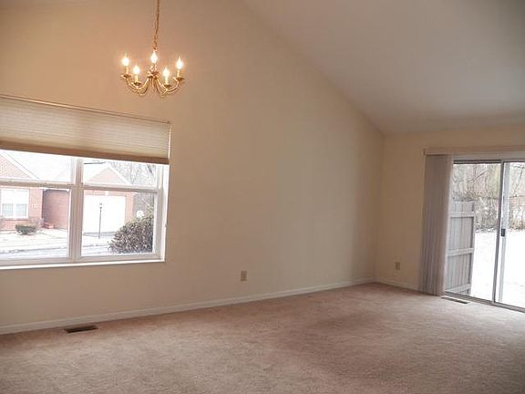 5th image of 1236 Parkside Ct