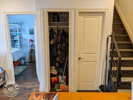 Rented by MySpaceNYC | media 51
