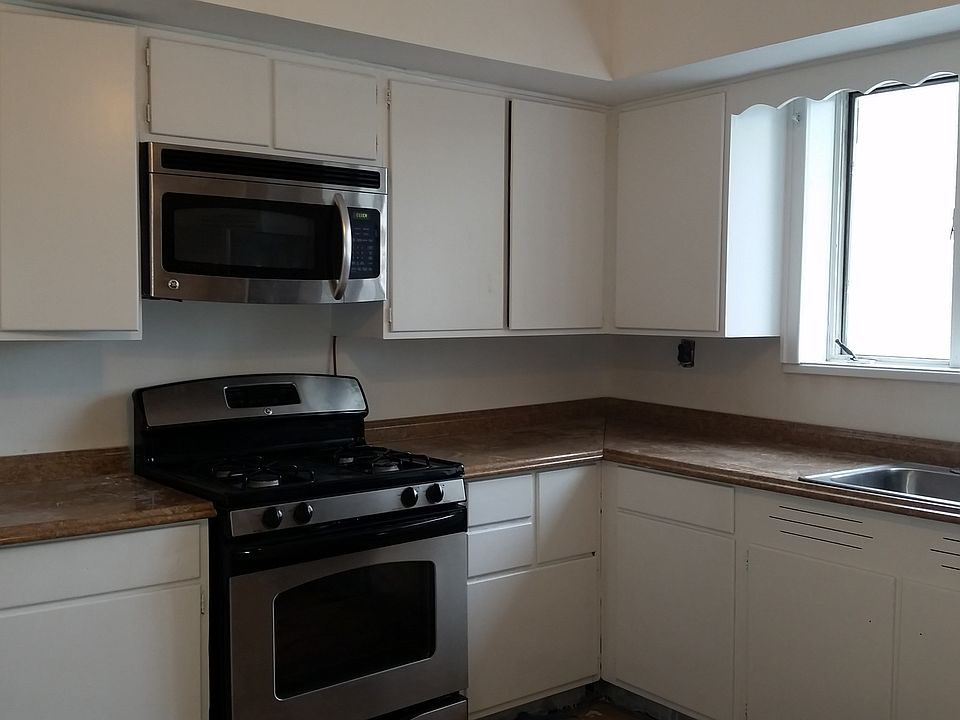 1st image of 250 Foch Ave