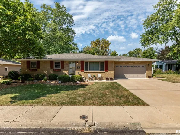 225 Hemlock St, Pekin, IL 61554