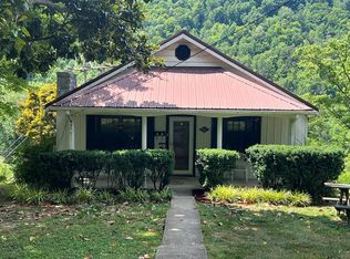 62 Davis St, Hazard, KY 41701