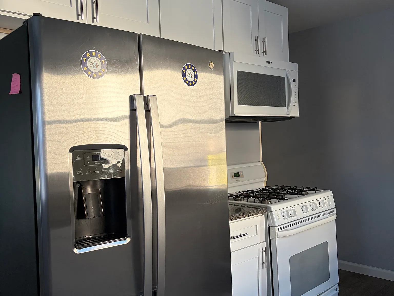 3 bed, 1064 sqft, $1,800 — Photo 3
