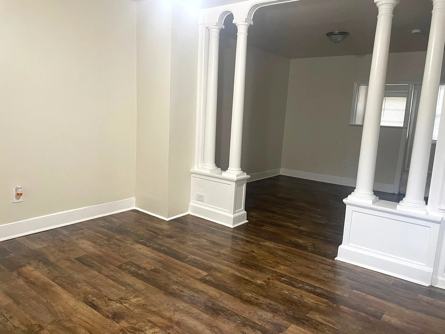 3 bed, 1021 sqft, $1,429 — Photo 3