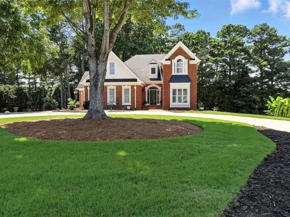 2845 Burgundy Dr, Cumming, GA 30041