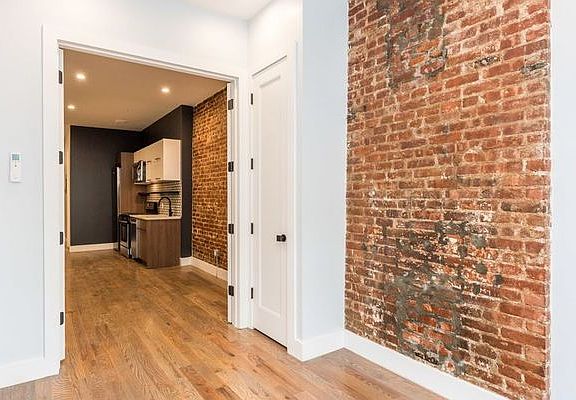 5th image of 364 Palmetto St Floor 3
