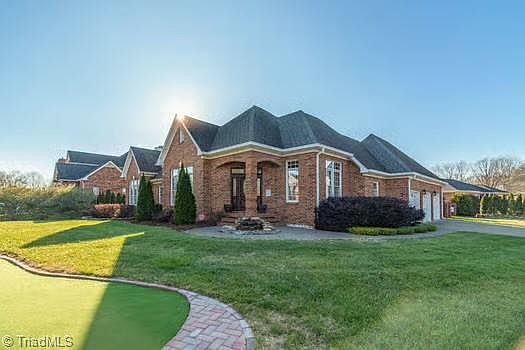 2nd image of 2297 Ashford Dr