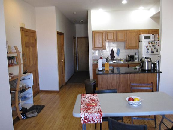2nd image of 1007 S Claremont Ave