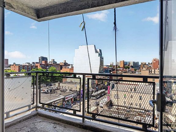 5th image of 142-05 Roosevelt Avenue #7