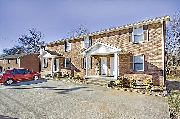 3272 Tower Dr #C — Photo 1