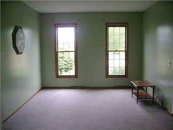 5th image of 27069 Valeside Ln