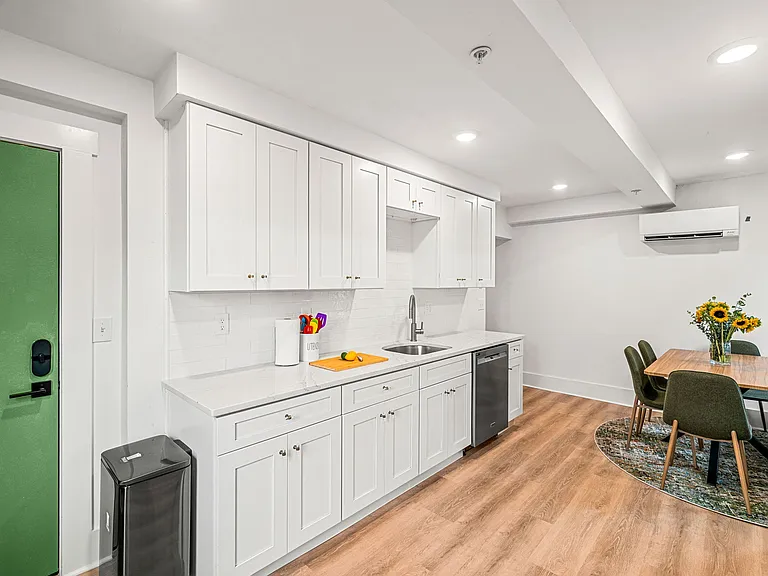 18 Benedict St #3 — Photo 10
