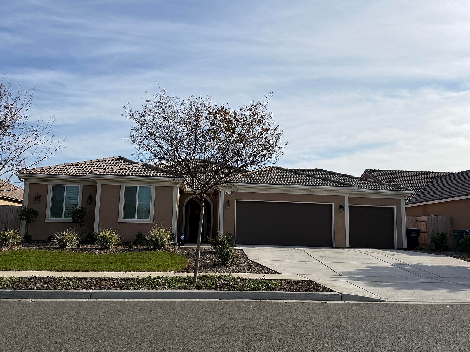 2215 Madeline Drive, Hanford, CA 93230 | Zillow