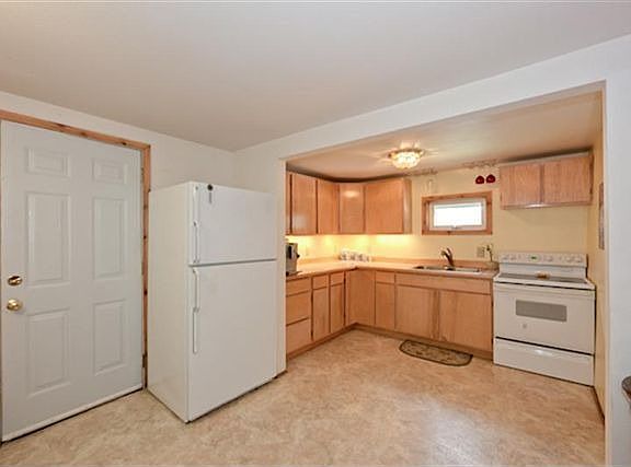 2nd image of 1785 Latoya Cir