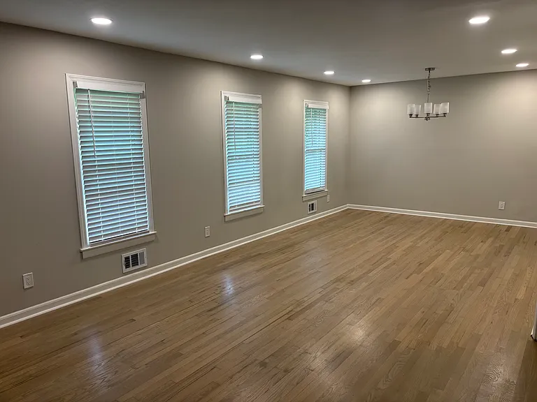 1262 Robert Ln — Photo 5