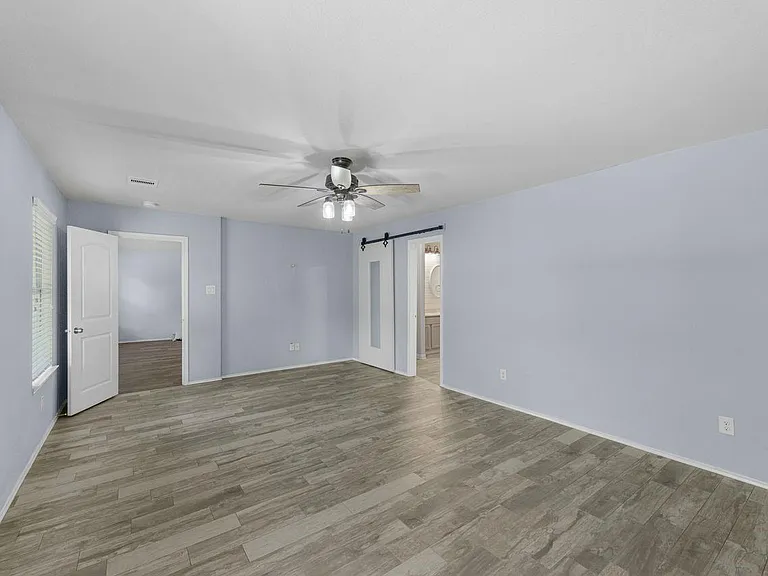 9415 Paloma Creek Dr — Photo 10