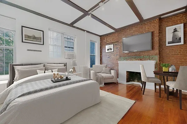 Rented by REAL New York | media 5