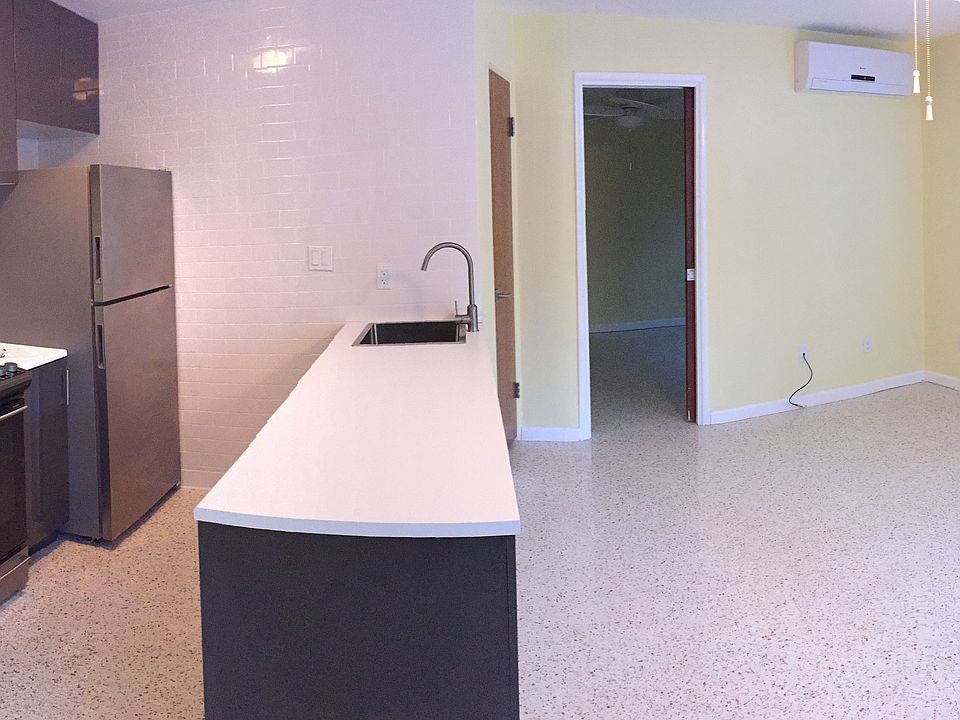 1st image of 145 10th Ave N APT 5