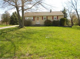 22 Mountainview Dr, Norwich, CT 06360