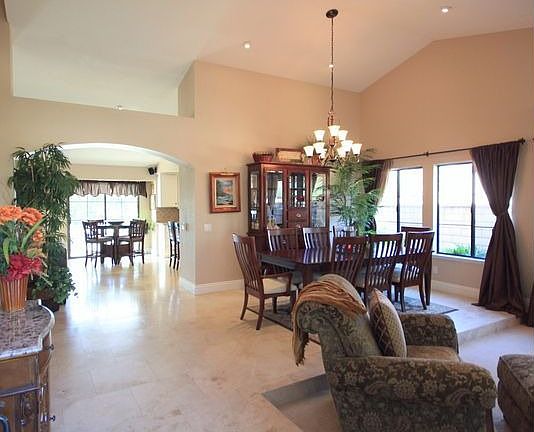 2nd image of 2286 Sloan Dr