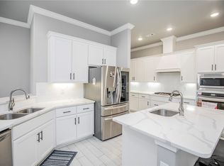 2300 Cameo Ln, Bentonville, AR 72712