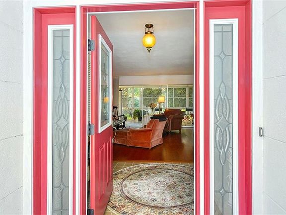 5th image of 2504 Croton Ave