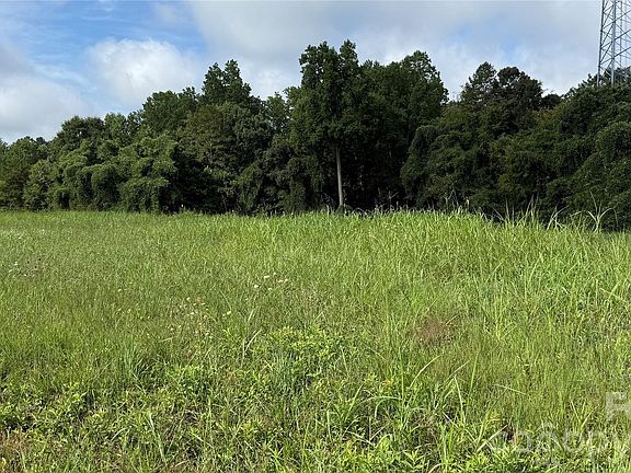 3rd image of 8 Springs Rd #8