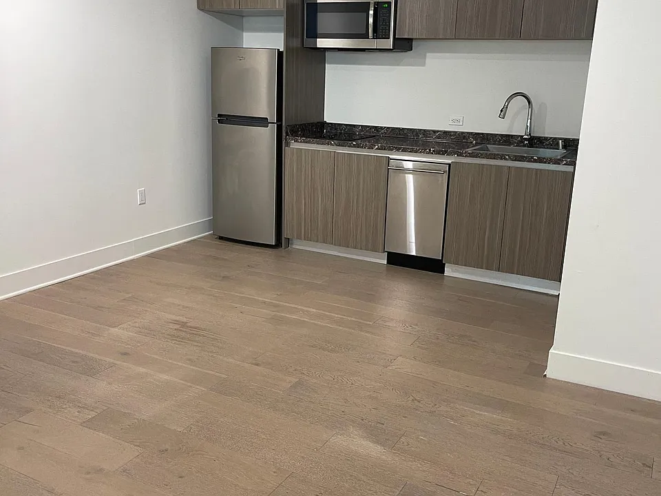 10269 Santa Monica Blvd #206