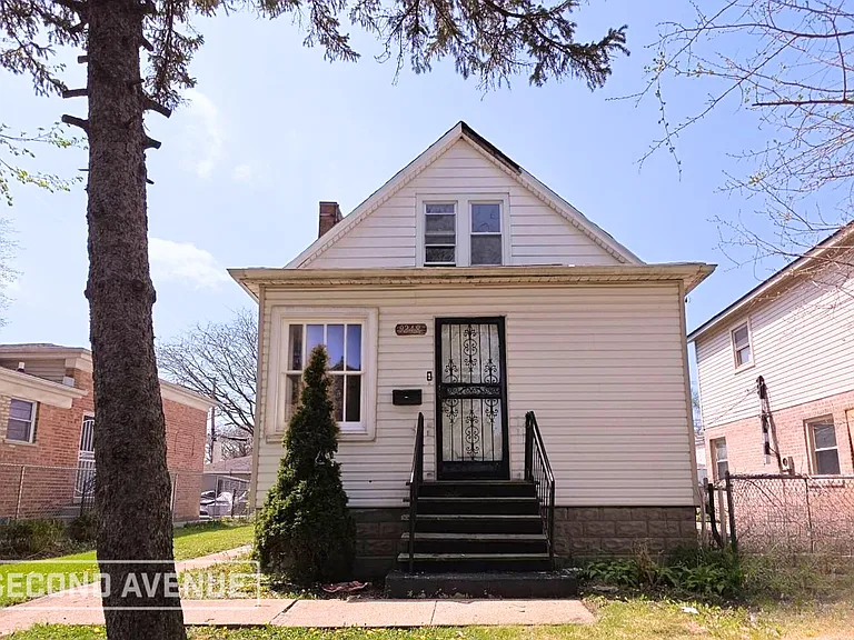 9248 S Lowe Ave — Photo 5