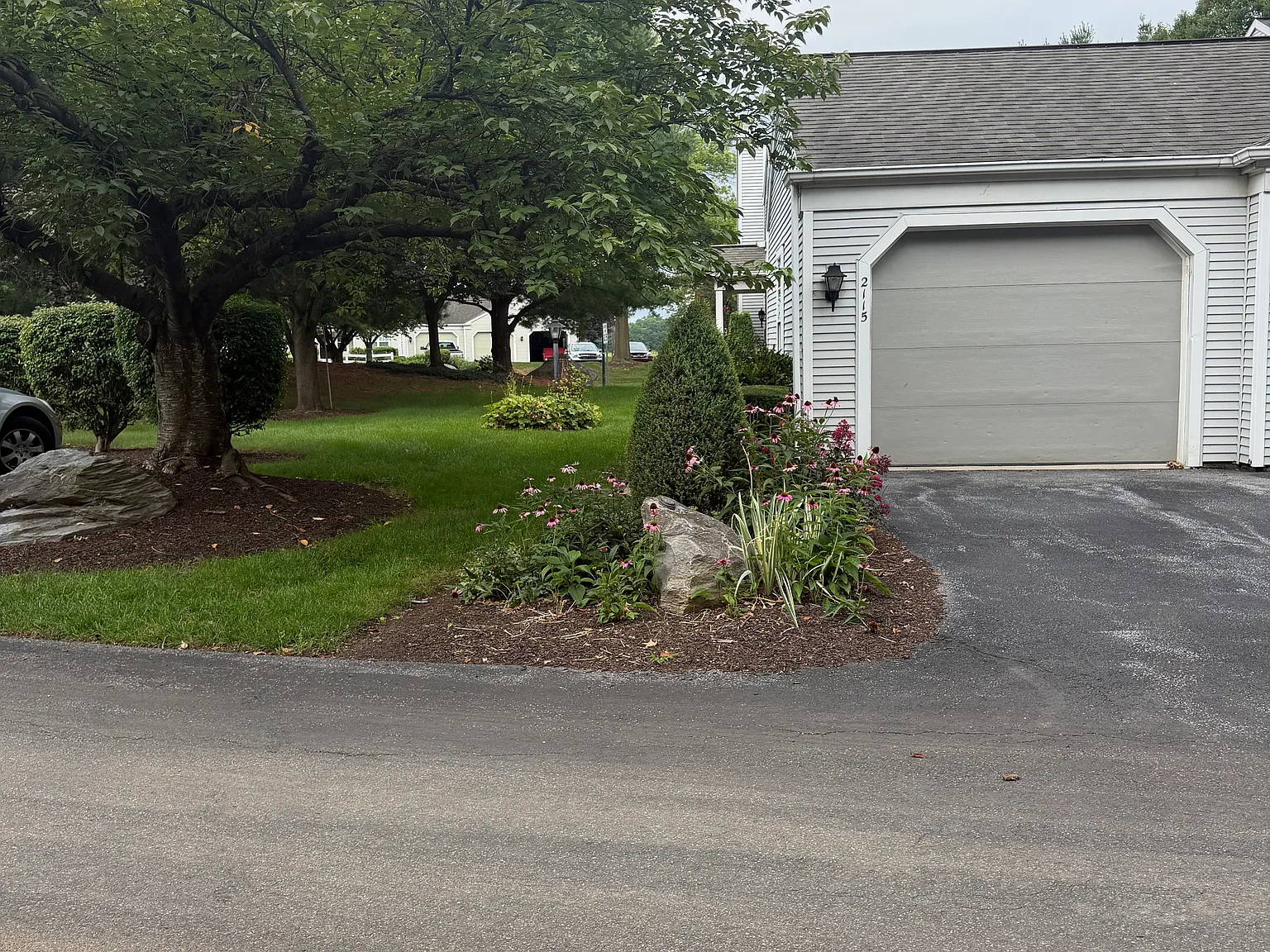 2 bed, 1.5 bath, 1288 sqft, $1,950 — Photo 2