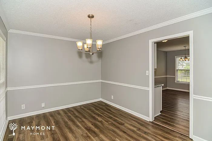1237 Cobblestone Ln — Photo 4
