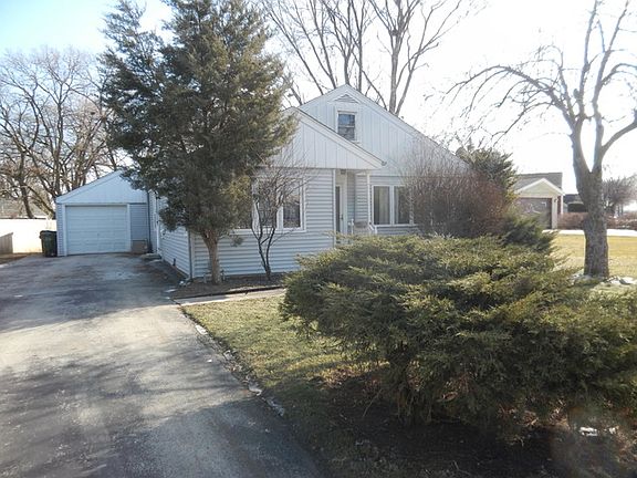 2nd image of 5923 Lynwood Dr