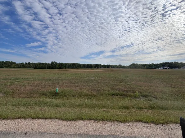 3 Chainview Dr NW, Alexandria, MN 56308