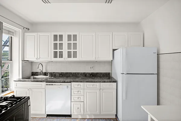 Sold by Keller Williams NYC | media 15