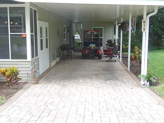 3rd image of 613 Spruce Dr
