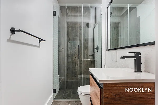 Rented by Nooklyn NYC LLC | media 32