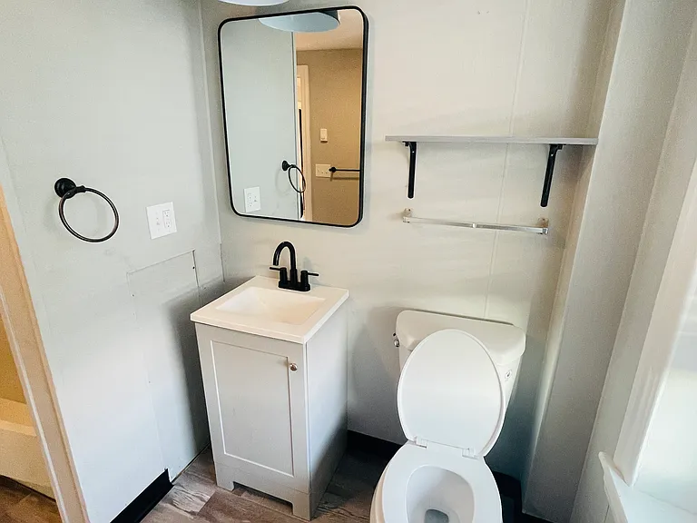 110 E Main St #2A — Photo 19