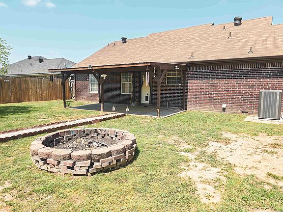 5th image of 14 Preston Ln