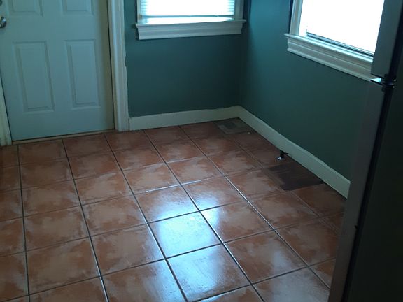 3rd image of 2515A McFaddin Ave