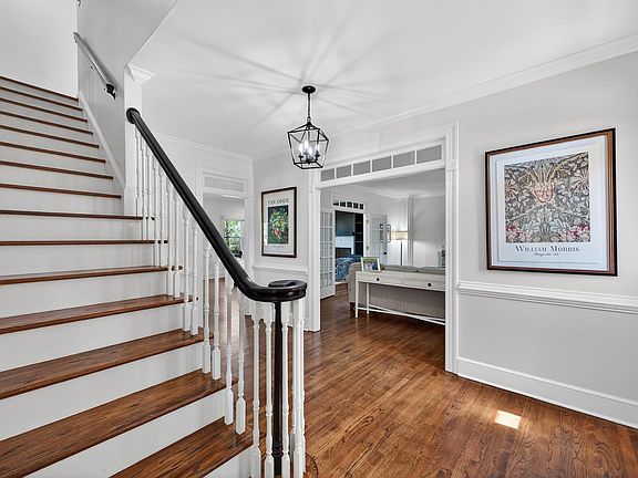 5th image of 361 Live Oak Rd